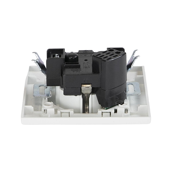 Розетка 1-местная СП с/з Минск 16А белая с защ. штор. с USB 1А EKF
