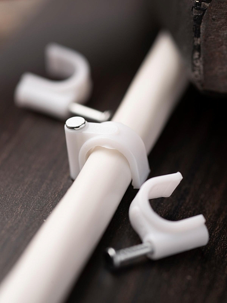 Скоба крепежная круглая (9мм.) (50шт.) EKF PROxima