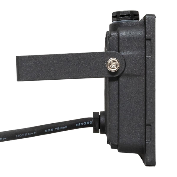 Прожектор светодиодный СДО-3004 50Вт 6500К IP65 LUMA EKF